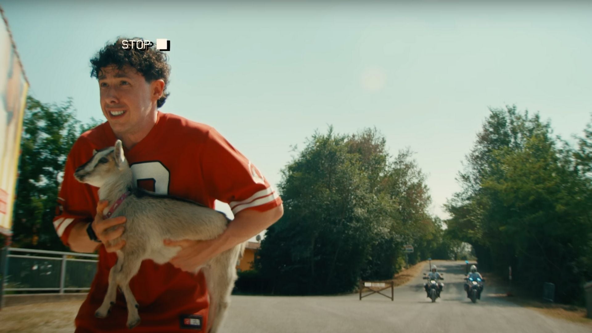 QuartoAtto nel nuovo video musicale di Shade – “Iconica”