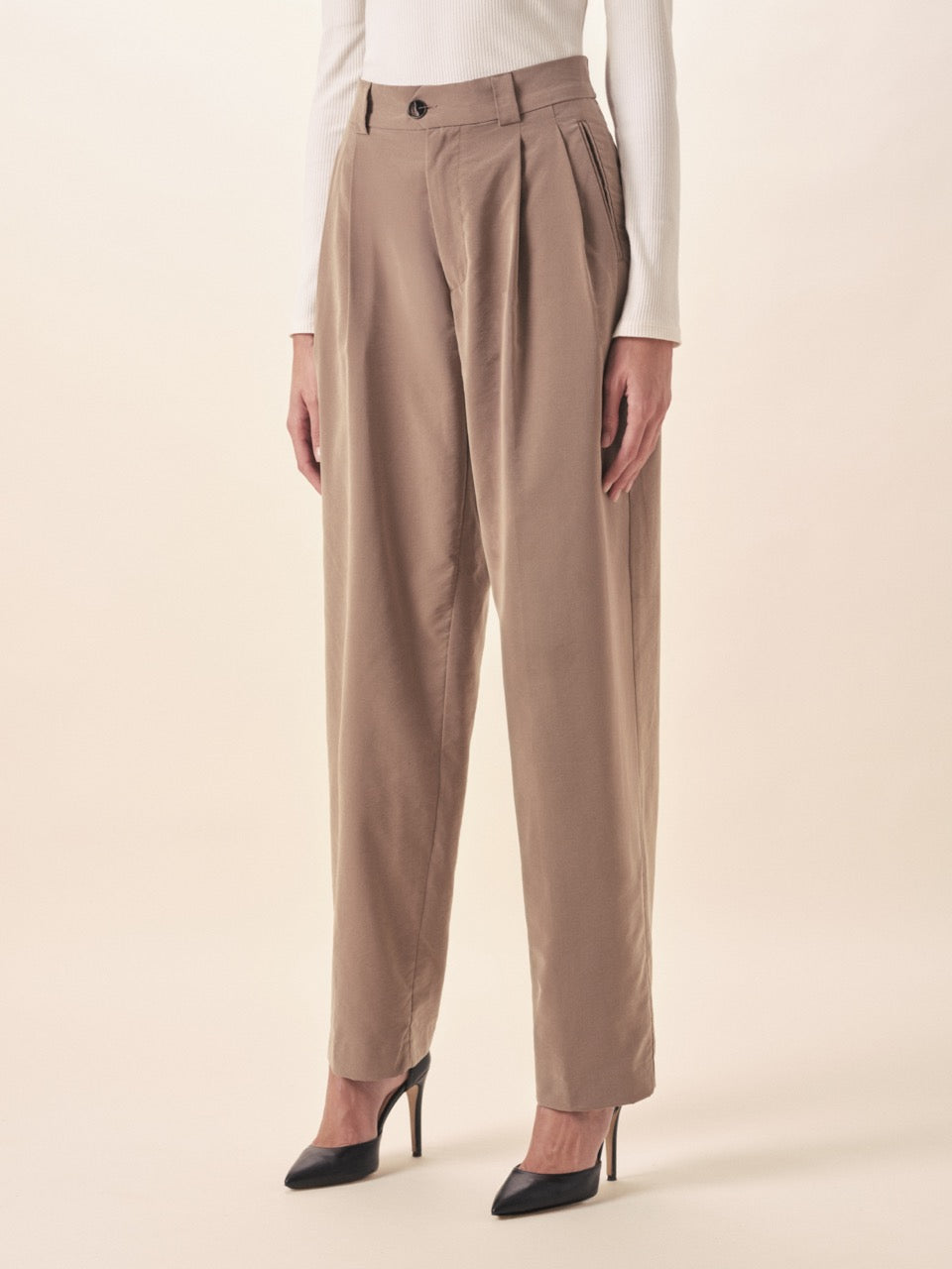 Aria Women Pants